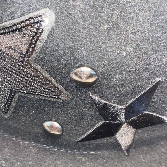 Stargaze Hat - Picture 8 of 8